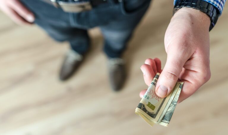 دراسة الحالة التزوير والاحتيال في الأوراق التجارية