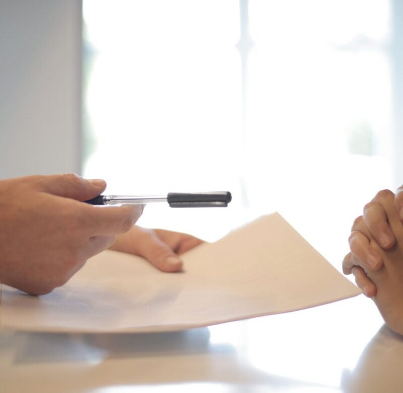 صياغة ومراجعة الأنظمة واللوائح دراسة الحالة Legal Consultation Services in Saudi Arabia تقديم الاستشارات القانونية